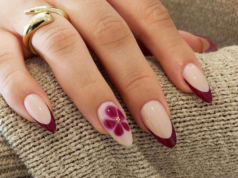 22 Adorbale Dark Red French Tip Nails