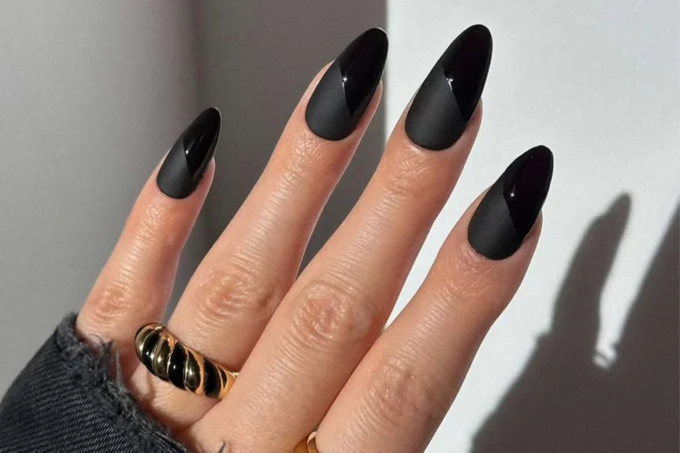 21 Beauitful Dark Nail Ideas