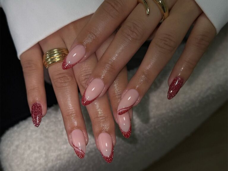 22 Classy Red French Tip Nails