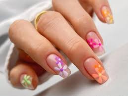 23 Colorful June Nail Ideas