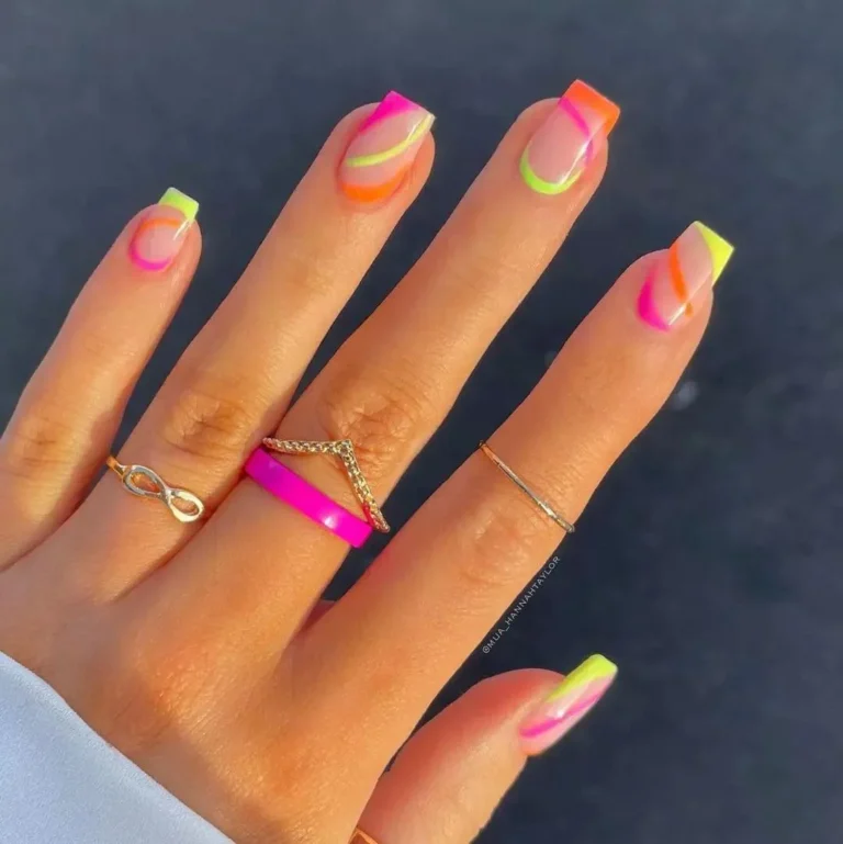 17 Cute June Nails Designs for Bright Seasonal Style and Fun Colors