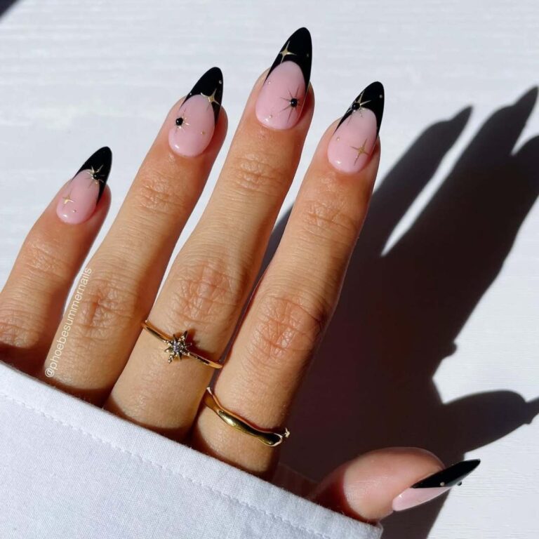 19 Graduation Nails Inspo Designs with French Tips, Glitter, and Modern Elegance