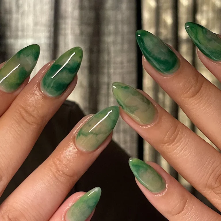 23 Green Nails Ideas That Add Confidence and Glam to Any Outfit