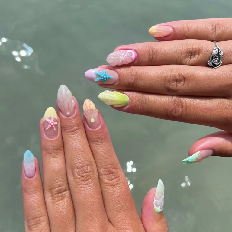 17 Summer Nails Designs Inspired by Beaches, Vacations, and Tropical Beauty