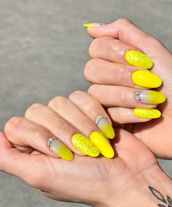 17 Yellow Nails Designs for a Bright, Bold, and Trendy Look