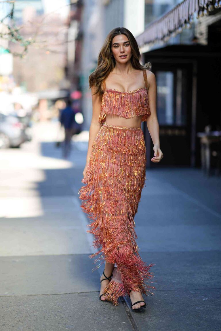 18 Chic Party Outfit Ideas To Copy
