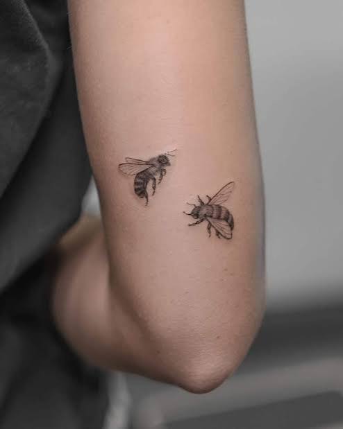 20 Bee Tattoo That Are Pure Perfection