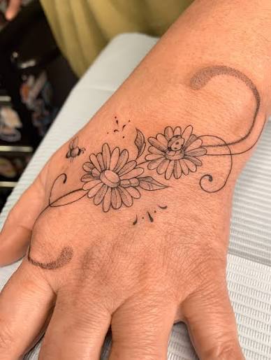 19 Daisy Tattoo For Every Tattoo Lover