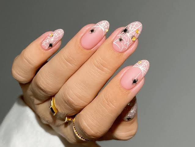 19 Easy Halloween Nails Design Nail Looks for a Festive Finish