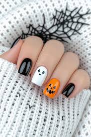 21 Halloween Acrylic Nail Ideas for Your Next Manicure