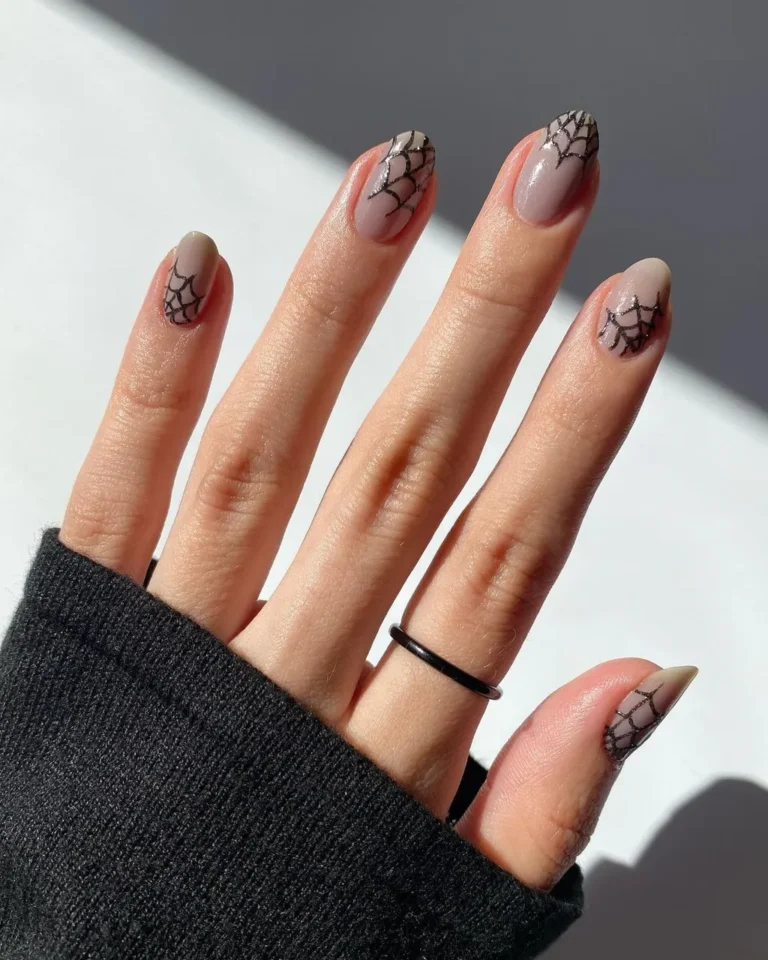 20 Halloween Nail Styles That Make a Statement
