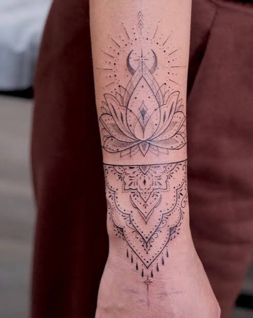 24 Ornamental Tattoo That Are Trending Right Now
