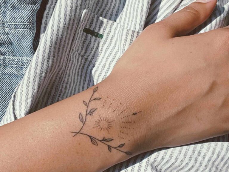 26 Small Tattoo Worth Getting Inked